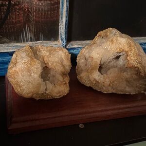 Natural Geode Crystal Display